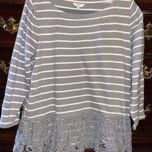 Crown & Ivy Gray and White Striped Lace Hem Top, Size XL
